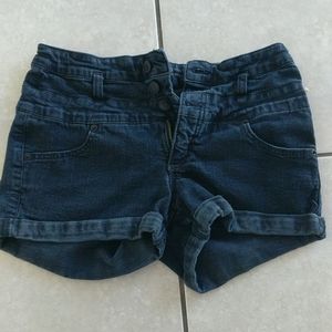 Black denim shorts. Size 28.